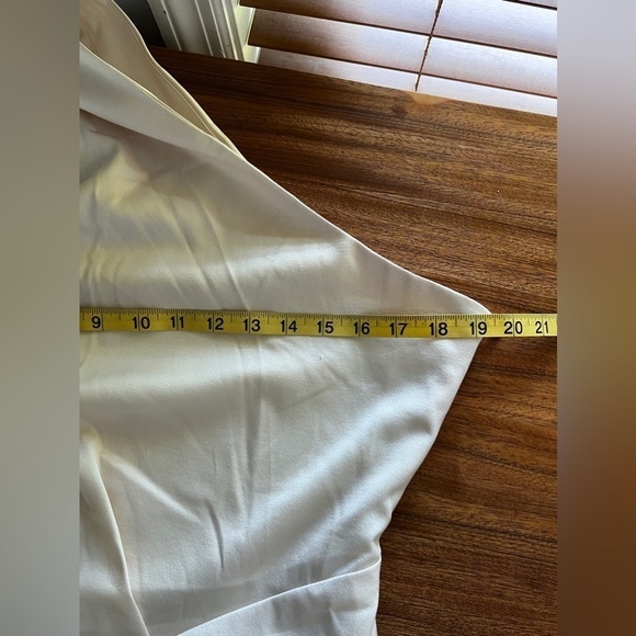 Elliatt Anthropologie One Shoulder Mercury Ruched Mini Dress Pearl/Cream Sz Med - Picture 12 of 16
